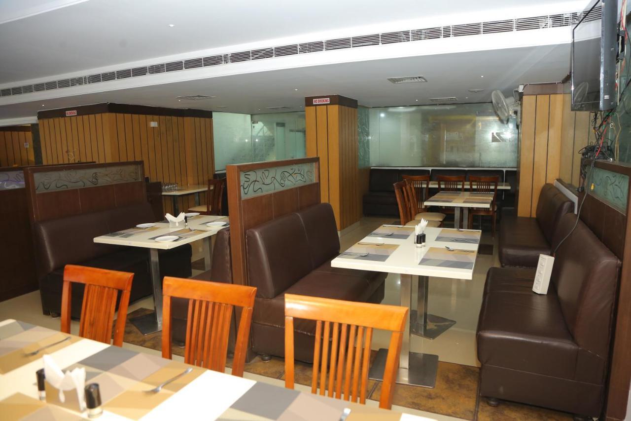 N7 Elite Restaurant & Bar Sangareddy Exteriör bild